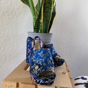 Blue floral heels
